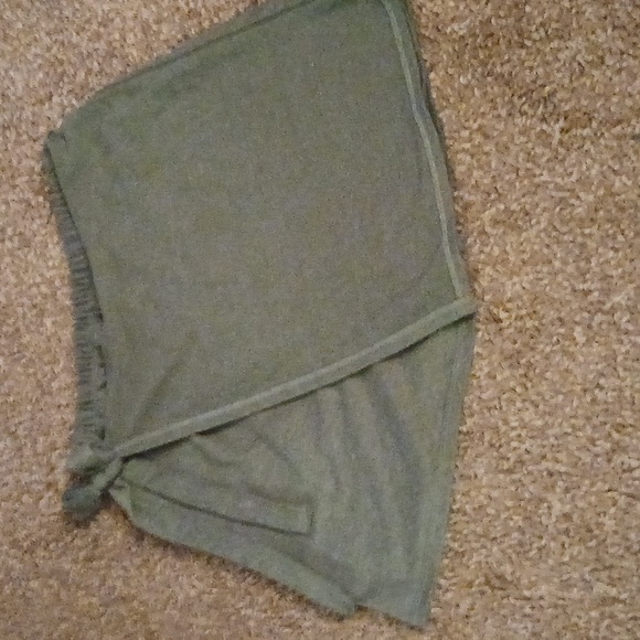 EARTHBOUND Pants - Earthbound green wrap skort size medium
